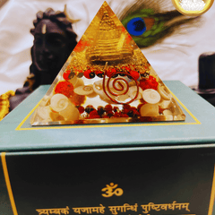 Dhan Laxmi Pyramid (For Wealth, Financial Stability and Prosperity) + Modern 5 Mukhi Rudraksha Bracelet + 𝐅𝐫𝐞𝐞 🎁 Laxmi Ganesha Silver Plated Coin